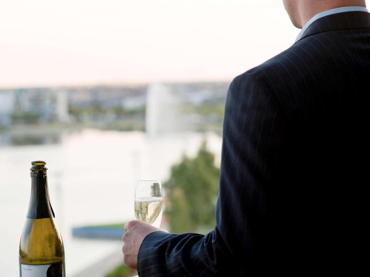 Mercure Melbourne Caroline Springs Ngoại thất bức ảnh
